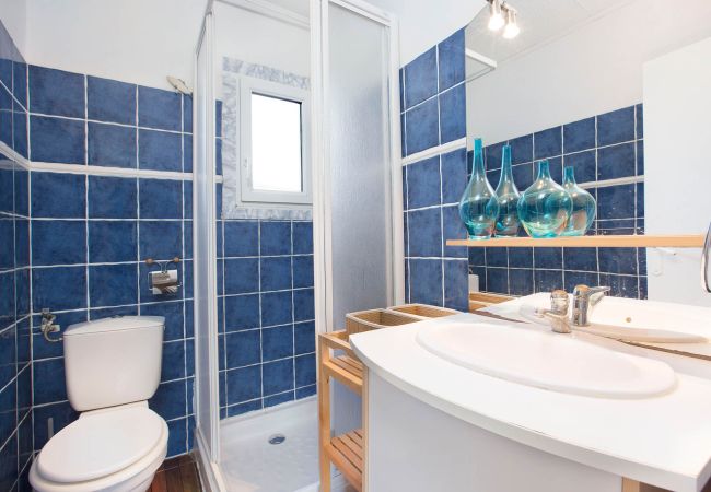 Apartament en Calella de Palafrugell - 1CB K2 -Apartament amb 2 habitacions en una zona molt tranquil·la amb jardí i piscina comunitària a prop de la platja de Calella de Palafrugell Apartament en Calella de Palafrugell - 1CB K2 -Apartament amb 2 habitacions en una zona molt tranquil·la amb jardí i piscina comunitària a prop de la platja de Calella de Palafrugell