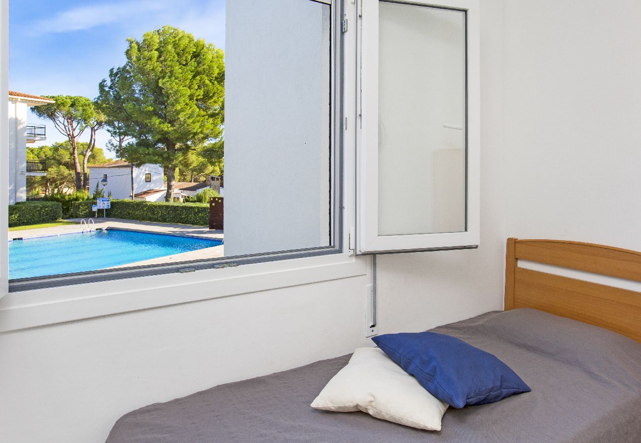 Apartament en Calella de Palafrugell - 1CB N2 -Apartament amb 2 habitacions en una zona molt tranquil·la amb jardí i piscina comunitària a prop de la platja de Calella de Palafrugell