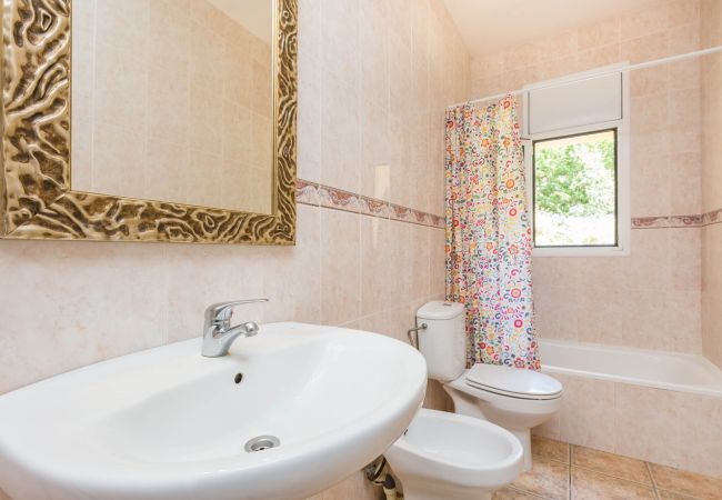 Vil.la en Tamariu - 1DIAZ 01 - Villa amb piscina i jardí privat situada a Aigua Xelida (Tamariu), a 1 km del centre i de la platja Vil.la en Tamariu - 1DIAZ 01 - Villa amb piscina i jardí privat situada a Aigua Xelida (Tamariu), a 1 km del centre i de la platja