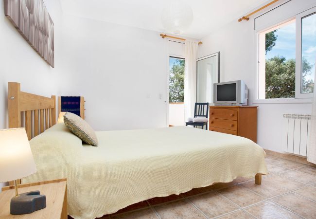 Vil.la en Tamariu - 1DIAZ 01 - Villa amb piscina i jardí privat situada a Aigua Xelida (Tamariu), a 1 km del centre i de la platja Vil.la en Tamariu - 1DIAZ 01 - Villa amb piscina i jardí privat situada a Aigua Xelida (Tamariu), a 1 km del centre i de la platja