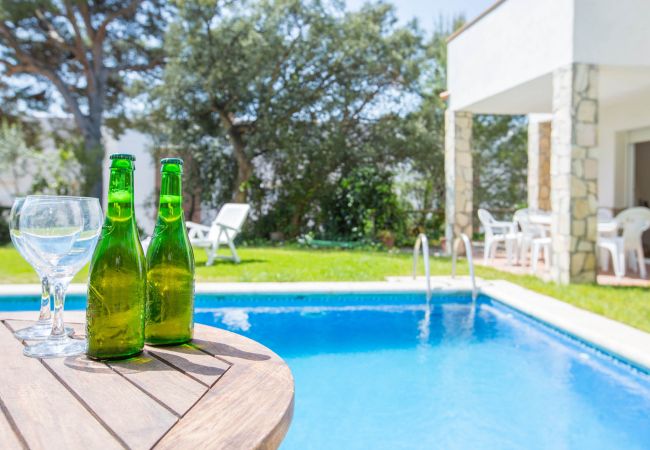 Vil.la en Tamariu - 1DIAZ 01 - Villa amb piscina i jardí privat situada a Aigua Xelida (Tamariu), a 1 km del centre i de la platja Vil.la en Tamariu - 1DIAZ 01 - Villa amb piscina i jardí privat situada a Aigua Xelida (Tamariu), a 1 km del centre i de la platja