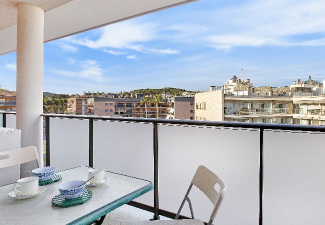 Apartament en Lloret de Mar - 2KIS01- Acollidor apartament per a 4 persones amb piscina situat a prop del centre i de la platja Apartament en Lloret de Mar - 2KIS01- Acollidor apartament per a 4 persones amb piscina situat a prop del centre i de la platja