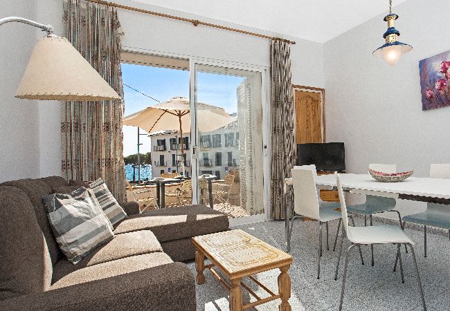 Apartament en Llafranc - 1MARS PL - Apartament senzill amb 3 habitacions situat a primera línia de mar de la platja de Llafranc