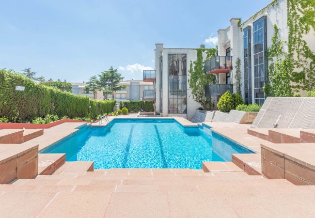  en Calella de Palafrugell - 1PINEDA 01 - Acollidor apartament per 8 persones situat a pocs minuts caminant de la platja de Calella de Palafrugell