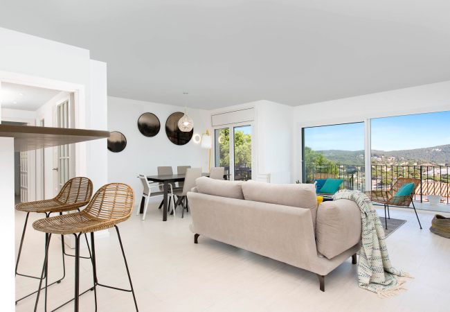 Apartament en Calella de Palafrugell - 1PUIGA 02 - Acollidor apartament amb terrassa i magnifiques vistes al mar situat a pocs minuts caminant de la platja de Calella de Palafrugell Apartament en Calella de Palafrugell - 1PUIGA 02 - Acollidor apartament amb terrassa i magnifiques vistes al mar situat a pocs minuts caminant de la platja de Calella de Palafrugell