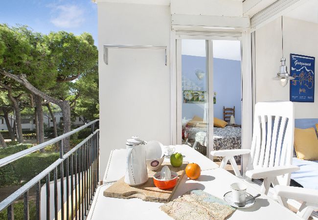Apartament en Calella de Palafrugell - 1ROCM 1D - Apartament per a 5 persones amb terrassa a 150m de la platja de Calella de Palafrugell Apartament en Calella de Palafrugell - 1ROCM 1D - Apartament per a 5 persones amb terrassa a 150m de la platja de Calella de Palafrugell