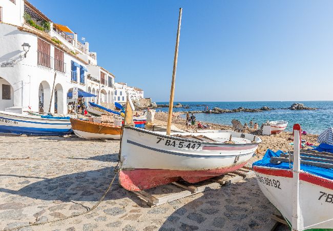 Apartament en Calella de Palafrugell - 1ROCM 1D - Apartament per a 5 persones amb terrassa a 150m de la platja de Calella de Palafrugell Apartament en Calella de Palafrugell - 1ROCM 1D - Apartament per a 5 persones amb terrassa a 150m de la platja de Calella de Palafrugell