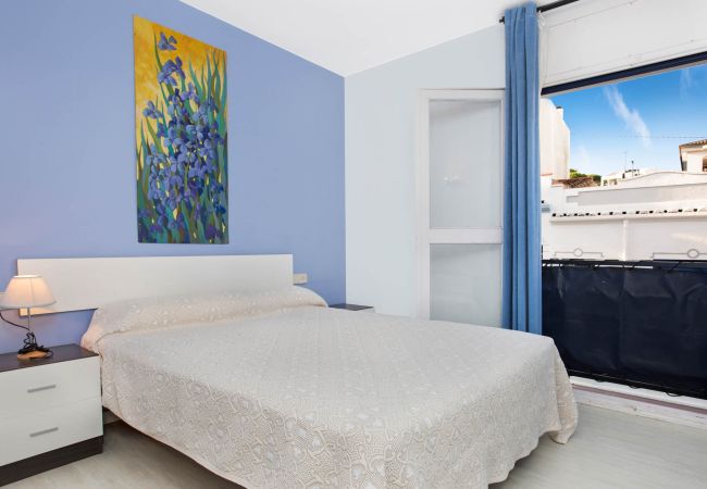 Apartament en Calella de Palafrugell - 1SOLIVE - Apartament amb àmplia terrassa a tan sols 100m de la platja de Calella de Palafrugell Apartament en Calella de Palafrugell - 1SOLIVE - Apartament amb àmplia terrassa a tan sols 100m de la platja de Calella de Palafrugell
