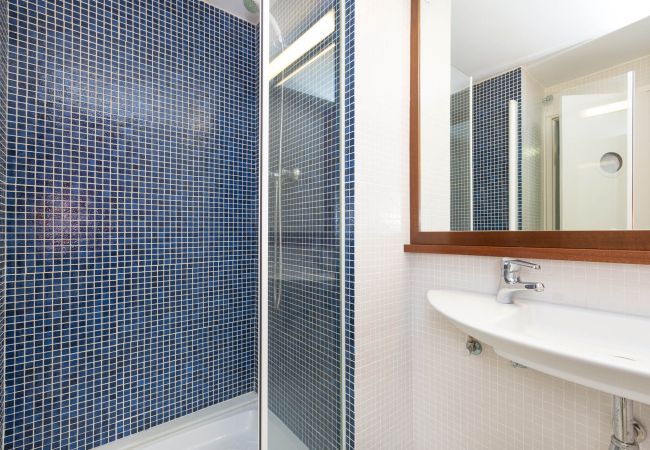 Apartament en Calella de Palafrugell - 1SOLIVE - Apartament amb àmplia terrassa a tan sols 100m de la platja de Calella de Palafrugell Apartament en Calella de Palafrugell - 1SOLIVE - Apartament amb àmplia terrassa a tan sols 100m de la platja de Calella de Palafrugell