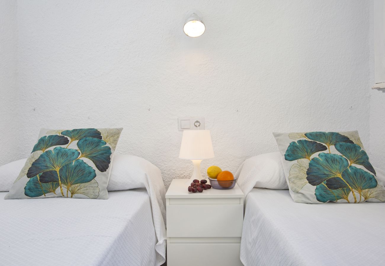 Vil.la en Lloret de Mar - 2TOR22 - Casa de 4 habitacions amb piscina privada situada a una zona tranquil·la a tan sols 7km de la platja de Lloret de Mar