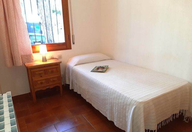 Apartament en Llafranc - 1AL 01 - Apartament senzill amb terrassa a prop de la platja de Llafranc Apartament en Llafranc - 1AL 01 - Apartament senzill amb terrassa a prop de la platja de Llafranc