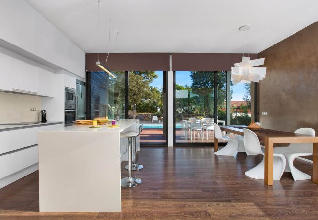 Vil.la en Lloret de Mar -  2CAT01 - Espectacular casa amb piscina privada i impressionants vistes al mar situada a una zona residencial tranquil·la a tan sols 3 km de la platja Vil.la en Lloret de Mar -  2CAT01 - Espectacular casa amb piscina privada i impressionants vistes al mar situada a una zona residencial tranquil·la a tan sols 3 km de la platja