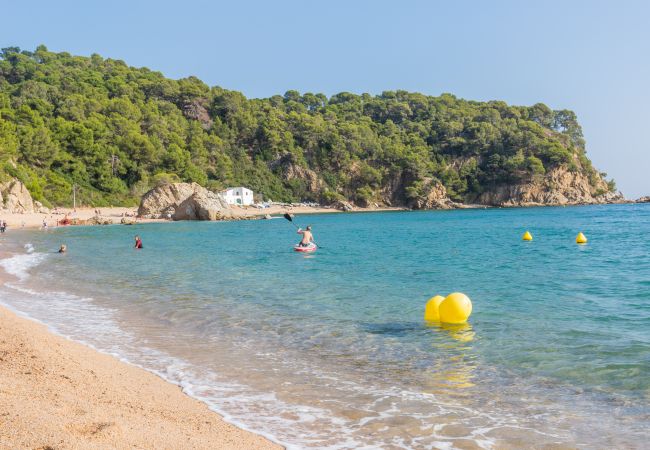 Vil.la en Lloret de Mar -  2CAT01 - Espectacular casa amb piscina privada i impressionants vistes al mar situada a una zona residencial tranquil·la a tan sols 3 km de la platja Vil.la en Lloret de Mar -  2CAT01 - Espectacular casa amb piscina privada i impressionants vistes al mar situada a una zona residencial tranquil·la a tan sols 3 km de la platja