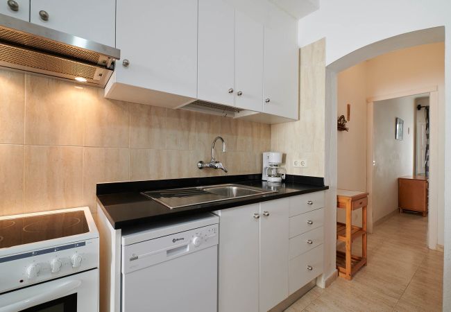Apartament en Calella de Palafrugell - 1AUR 01 - Apartament de dos dormitoris amb terrassa a prop de la platja de Calella de Palafrugell Apartament en Calella de Palafrugell - 1AUR 01 - Apartament de dos dormitoris amb terrassa a prop de la platja de Calella de Palafrugell