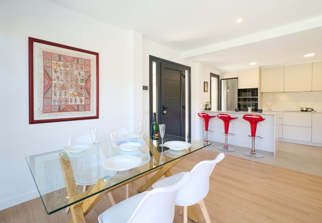 Vil.la en Vidreres - 2AGN02 - Casa moderna amb piscina privada situada en una zona residencial Vil.la en Vidreres - 2AGN02 - Casa moderna amb piscina privada situada en una zona residencial