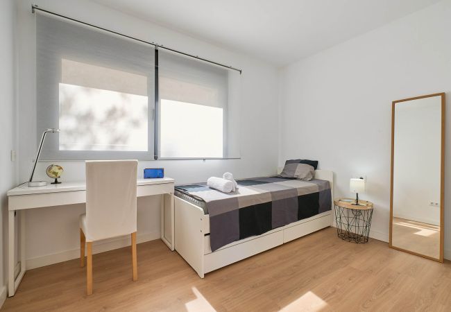 Vil.la en Vidreres - 2AGN02 - Casa moderna amb piscina privada situada en una zona residencial Vil.la en Vidreres - 2AGN02 - Casa moderna amb piscina privada situada en una zona residencial