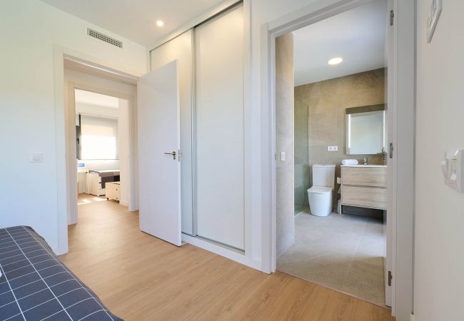 Vil.la en Vidreres - 2AGN02 - Casa moderna amb piscina privada situada en una zona residencial Vil.la en Vidreres - 2AGN02 - Casa moderna amb piscina privada situada en una zona residencial