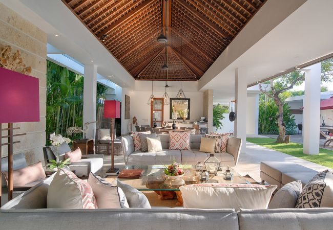 Vil.la en Seminyak - Casa Brio - Casa de lujo cerca de la playa en Bali 
