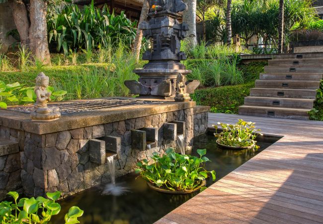Vil.la en Mengwi -  Seseh Beach Villa II -  Villa de lujo enfrente la playa de Bali 