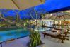 Vil.la en Manggis - Asada - Villa con piscina cerca de la playa en Bali