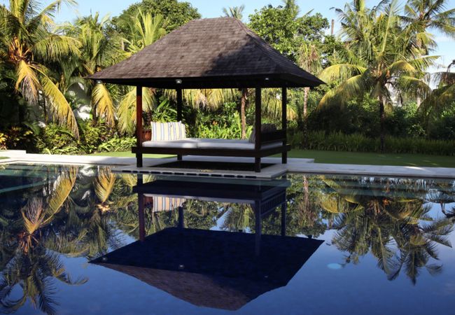 Vil.la en Canggu - Asante - Villa con piscina cerca de la playa en Bali Vil.la en Canggu - Asante - Villa con piscina cerca de la playa en Bali
