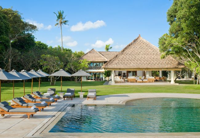 Vil.la en Seminyak - Villa Atas Ombak