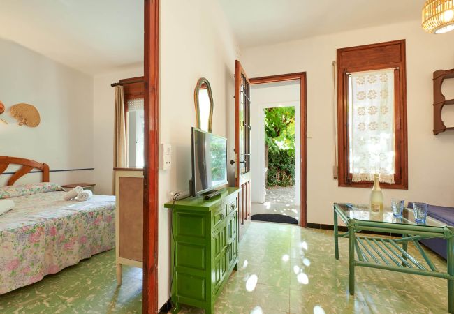 Apartament en Calella de Palafrugell - 1LLAD - PL Apartament amb terrassa a prop de la platja de Calella de Palafrugell Apartament en Calella de Palafrugell - 1LLAD - PL Apartament amb terrassa a prop de la platja de Calella de Palafrugell