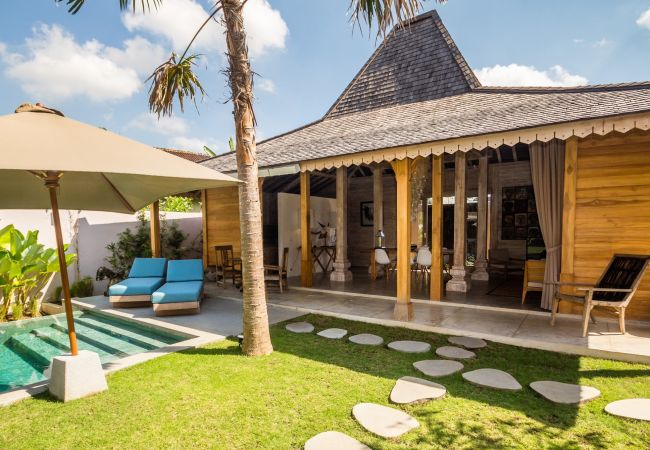 Vil.la en Seminyak - Du Bah - Espectacular casa de 3 habitacions amb piscina a Bali