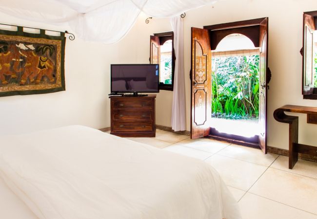 Vil.la en Canggu - Gembira - Casa de 2 habitacions amb piscina a prop de la platja de Bali Vil.la en Canggu - Gembira - Casa de 2 habitacions amb piscina a prop de la platja de Bali