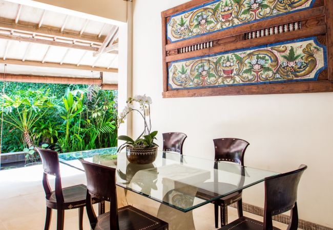 Vil.la en Canggu - Gembira - Casa de 2 habitacions amb piscina a prop de la platja de Bali Vil.la en Canggu - Gembira - Casa de 2 habitacions amb piscina a prop de la platja de Bali