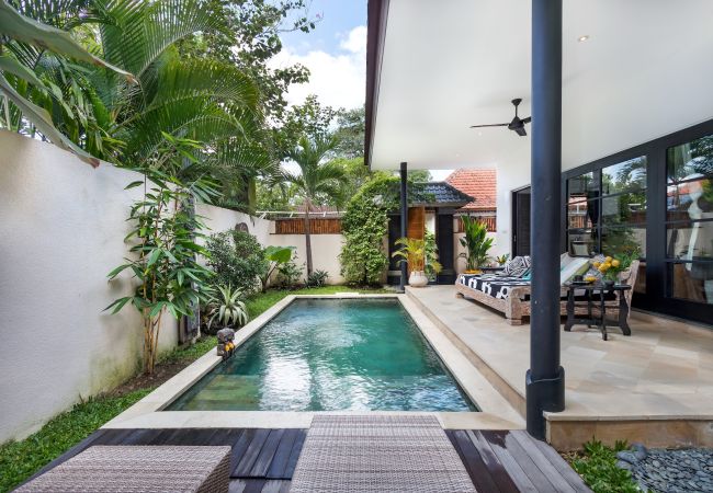 Vil.la en Ubud - Lora- Bonita casa de 1 habitación con piscina en Bali Vil.la en Ubud - Lora- Bonita casa de 1 habitación con piscina en Bali