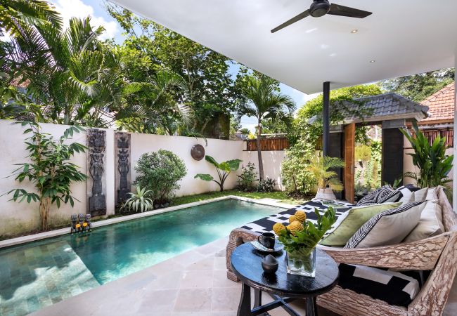 Vil.la en Ubud - Lora- Bonita casa de 1 habitación con piscina en Bali Vil.la en Ubud - Lora- Bonita casa de 1 habitación con piscina en Bali