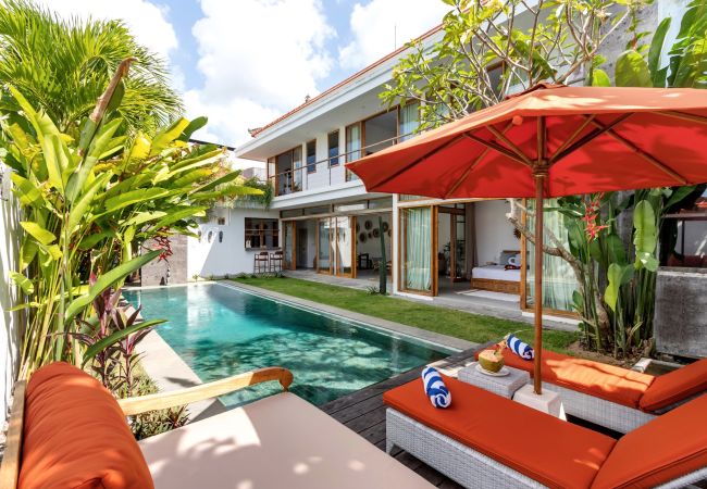 Vil.la en Mengwi - Manusa - Bonica casa de 4 habitacions amb piscina a Bali Vil.la en Mengwi - Manusa - Bonica casa de 4 habitacions amb piscina a Bali