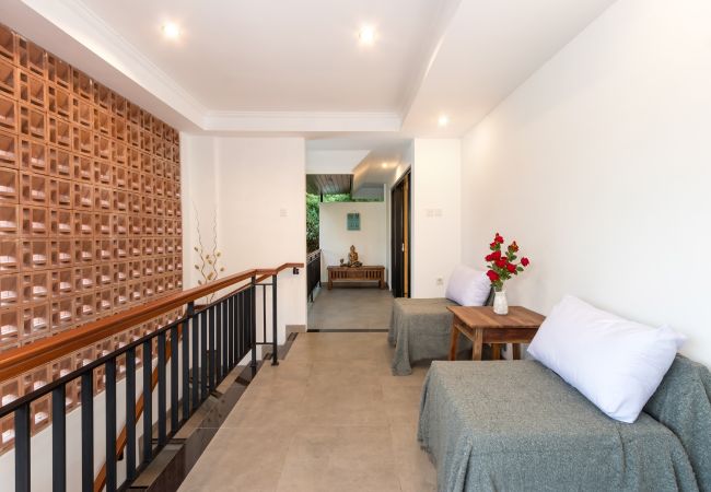 Vil.la en Seminyak - Ambalika- Casa de 3 habitacions amb piscina a prop de la platja de Bali Vil.la en Seminyak - Ambalika- Casa de 3 habitacions amb piscina a prop de la platja de Bali