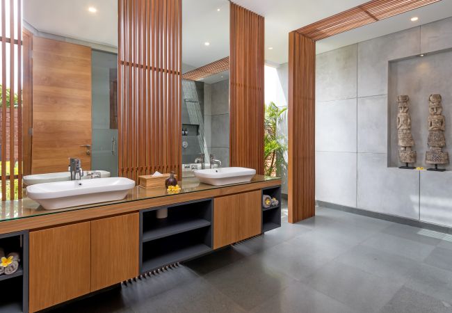 Vil.la en Kerobokan - Castil di Udara - Vila de 4 habitacions amb piscina a Bali Vil.la en Kerobokan - Castil di Udara - Vila de 4 habitacions amb piscina a Bali