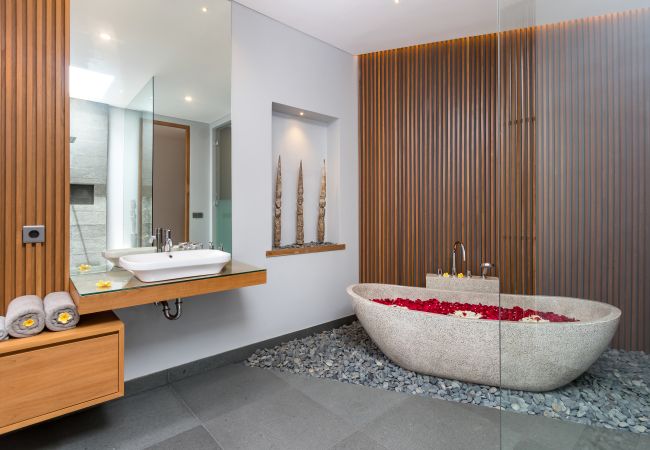 Vil.la en Kerobokan - Castil di Udara - Vila de 4 habitacions amb piscina a Bali Vil.la en Kerobokan - Castil di Udara - Vila de 4 habitacions amb piscina a Bali