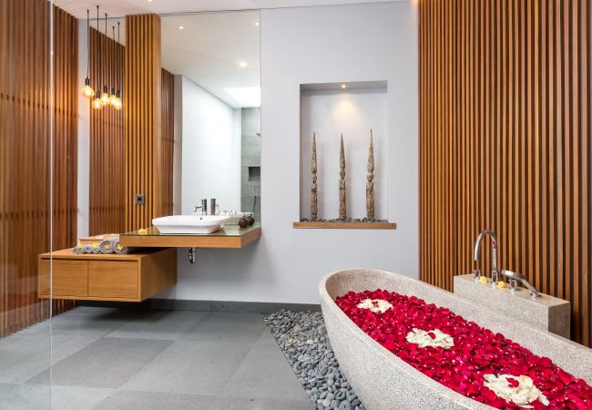 Vil.la en Kerobokan - Castil di Udara - Vila de 4 habitacions amb piscina a Bali Vil.la en Kerobokan - Castil di Udara - Vila de 4 habitacions amb piscina a Bali