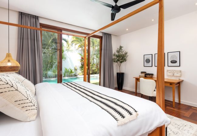 Vil.la en Seminyak - Cinta 1 - Espectacular casa de 3 habitacions amb piscina a prop de la platja de Bali Vil.la en Seminyak - Cinta 1 - Espectacular casa de 3 habitacions amb piscina a prop de la platja de Bali
