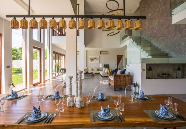 Vil.la en Sanur - Delphino- Espectacular casa per a 10 persones amb vistes al mar a prop de la platja de Bali Vil.la en Sanur - Delphino- Espectacular casa per a 10 persones amb vistes al mar a prop de la platja de Bali