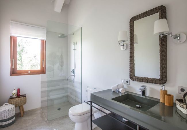 Vil.la en Sanur - Delphino- Espectacular casa per a 10 persones amb vistes al mar a prop de la platja de Bali Vil.la en Sanur - Delphino- Espectacular casa per a 10 persones amb vistes al mar a prop de la platja de Bali