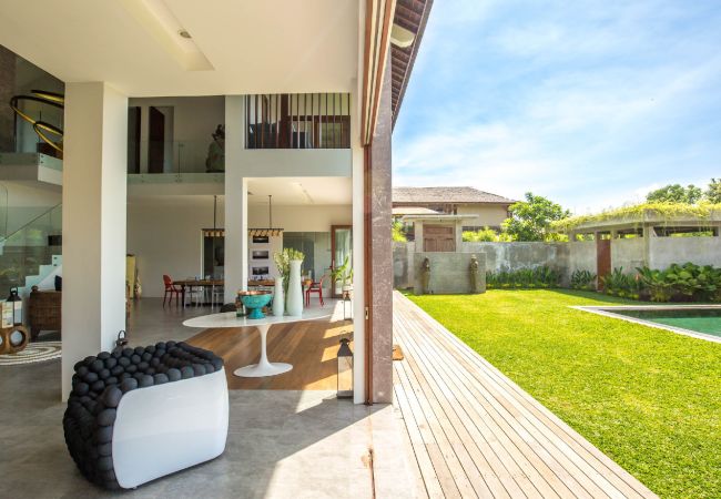 Vil.la en Sanur - Delphino- Espectacular casa per a 10 persones amb vistes al mar a prop de la platja de Bali Vil.la en Sanur - Delphino- Espectacular casa per a 10 persones amb vistes al mar a prop de la platja de Bali