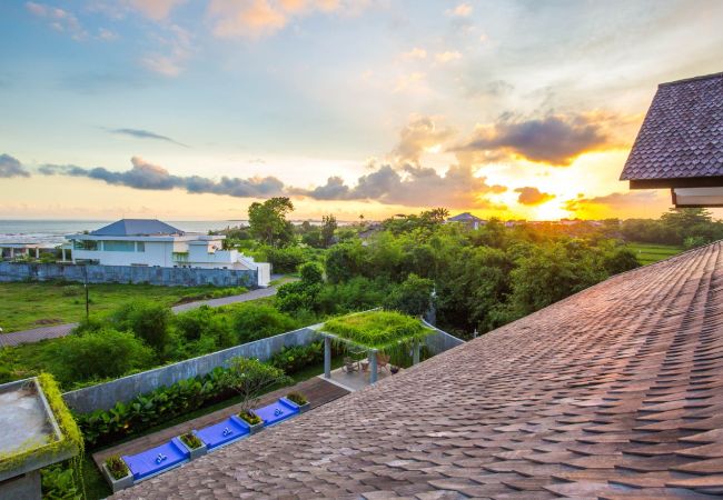 Vil.la en Sanur - Delphino- Espectacular casa per a 10 persones amb vistes al mar a prop de la platja de Bali Vil.la en Sanur - Delphino- Espectacular casa per a 10 persones amb vistes al mar a prop de la platja de Bali