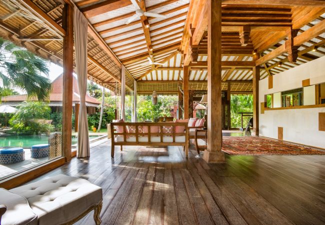 Vil.la en Canggu - Desa Roro Estate- Espectacular casa de 7 habitacions a prop de la platja de Bali