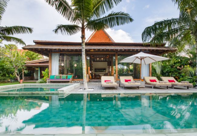Vil.la en Canggu - Desa Roro Estate- Espectacular casa de 7 habitacions a prop de la platja de Bali