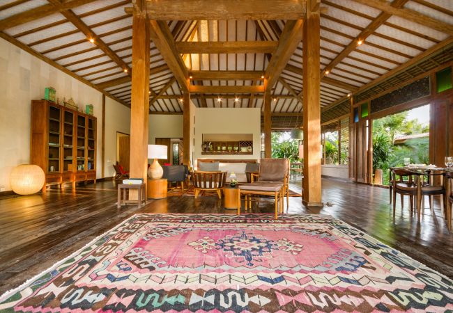 Vil.la en Canggu - Desa Roro Estate- Espectacular casa de 7 habitacions a prop de la platja de Bali Vil.la en Canggu - Desa Roro Estate- Espectacular casa de 7 habitacions a prop de la platja de Bali