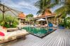 Vil.la en Canggu - Desa Roro Estate- Espectacular casa de 7 habitacions a prop de la platja de Bali Vil.la en Canggu - Desa Roro Estate- Espectacular casa de 7 habitacions a prop de la platja de Bali