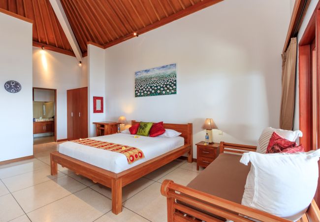 Vil.la en Candidasa - pantai candidasa - Bonica casa de 2 habitacions amb impressionants vistes al mar a Bali Vil.la en Candidasa - pantai candidasa - Bonica casa de 2 habitacions amb impressionants vistes al mar a Bali