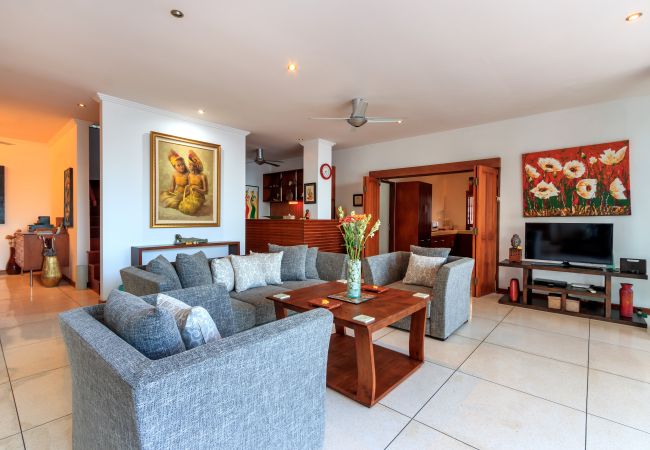 Vil.la en Candidasa - pantai candidasa - Bonica casa de 2 habitacions amb impressionants vistes al mar a Bali Vil.la en Candidasa - pantai candidasa - Bonica casa de 2 habitacions amb impressionants vistes al mar a Bali