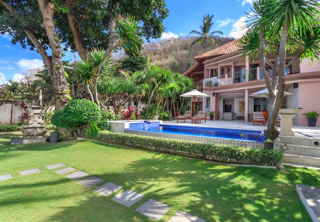 Vil.la en Candidasa - pantai candidasa - Bonica casa de 2 habitacions amb impressionants vistes al mar a Bali Vil.la en Candidasa - pantai candidasa - Bonica casa de 2 habitacions amb impressionants vistes al mar a Bali