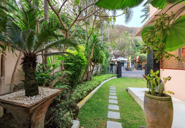 Vil.la en Candidasa - pantai candidasa - Bonica casa de 2 habitacions amb impressionants vistes al mar a Bali Vil.la en Candidasa - pantai candidasa - Bonica casa de 2 habitacions amb impressionants vistes al mar a Bali
